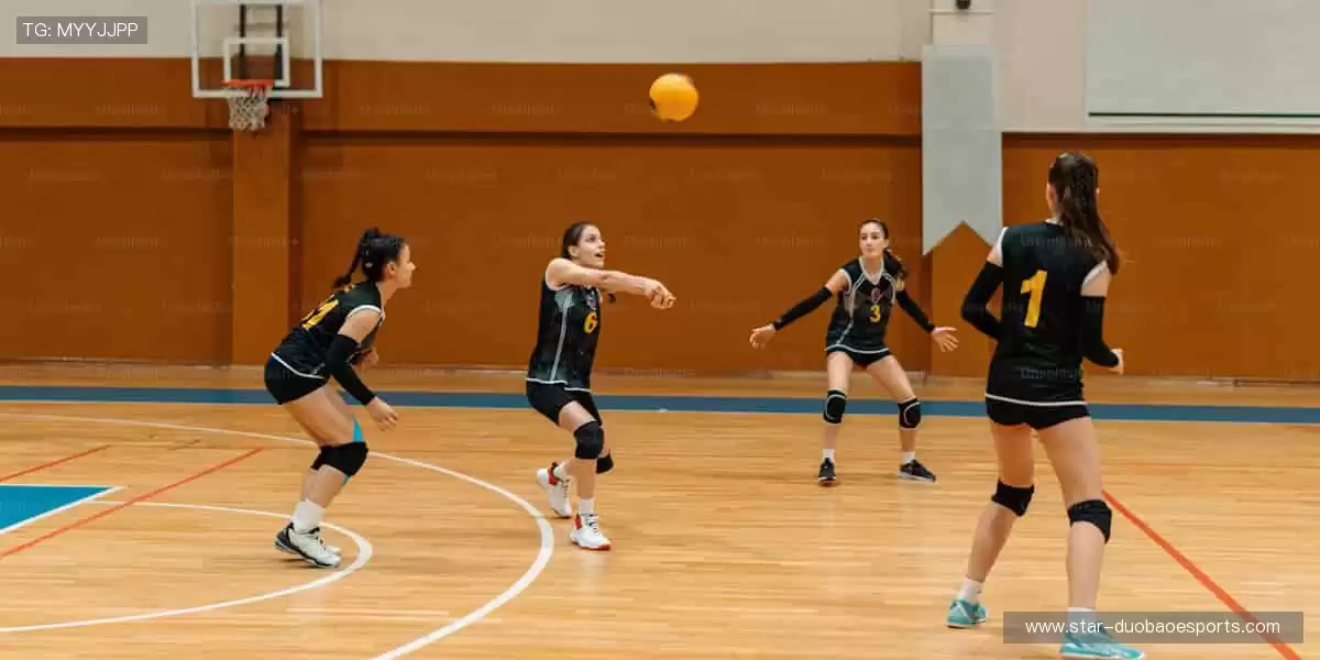 🎮用潮流诠释热爱，周边产品让运动精神融入生活！